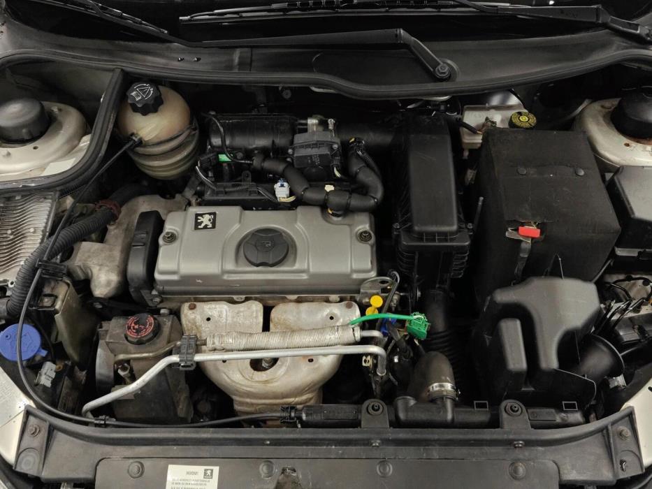 PEUGEOT 206 2006