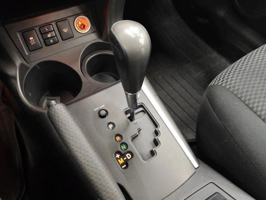TOYOTA RAV4 2011