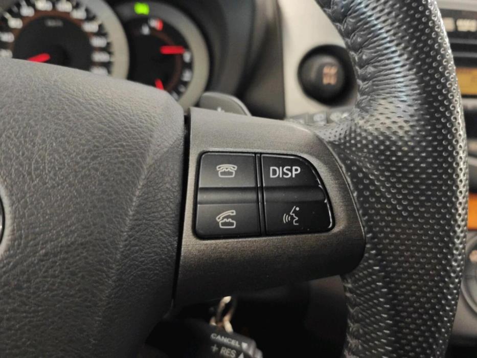 TOYOTA RAV4 2011