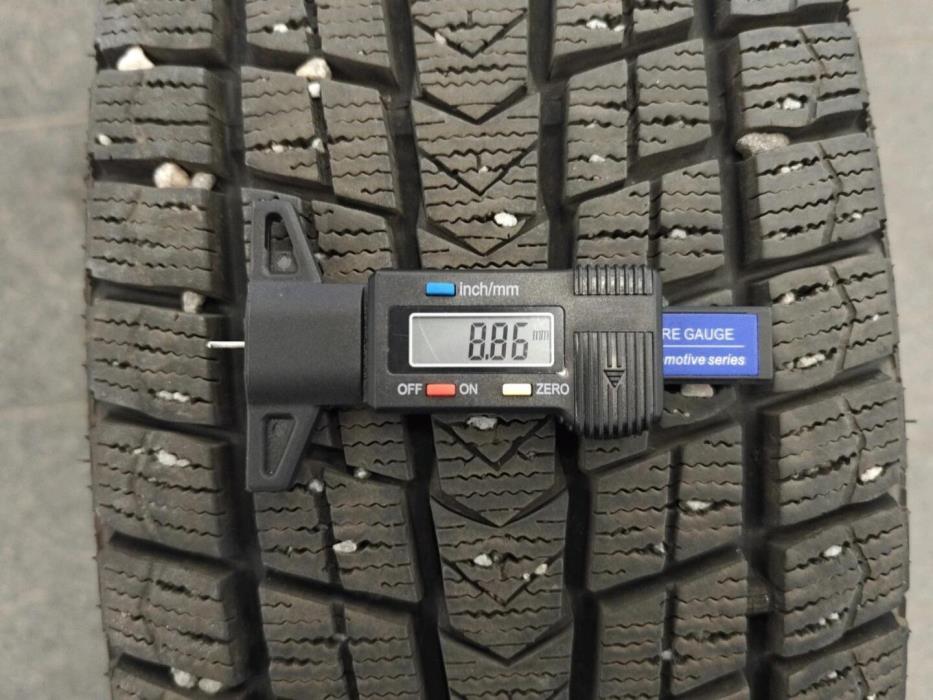 TOYOTA RAV4 2011