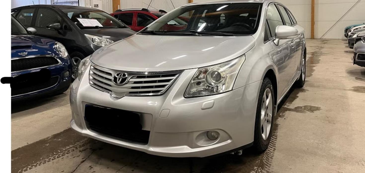 TOYOTA Avensis 2009
