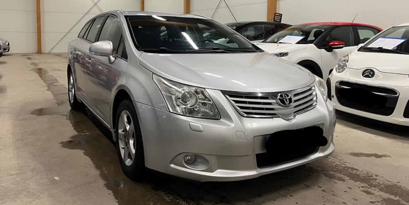 TOYOTA Avensis 2009