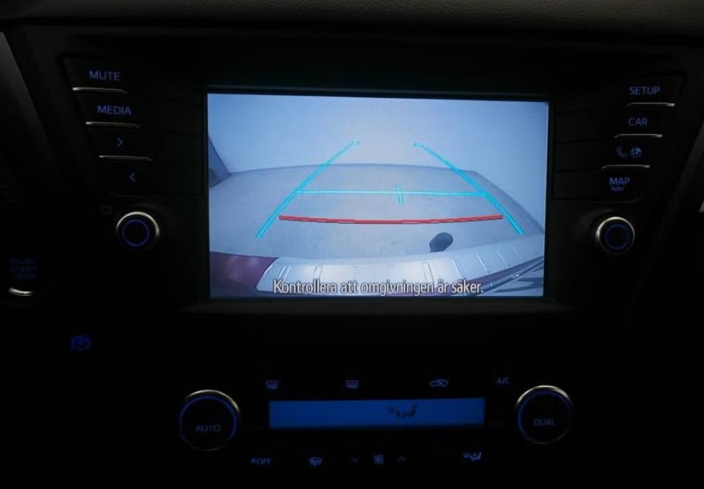 TOYOTA AVENSIS 2018