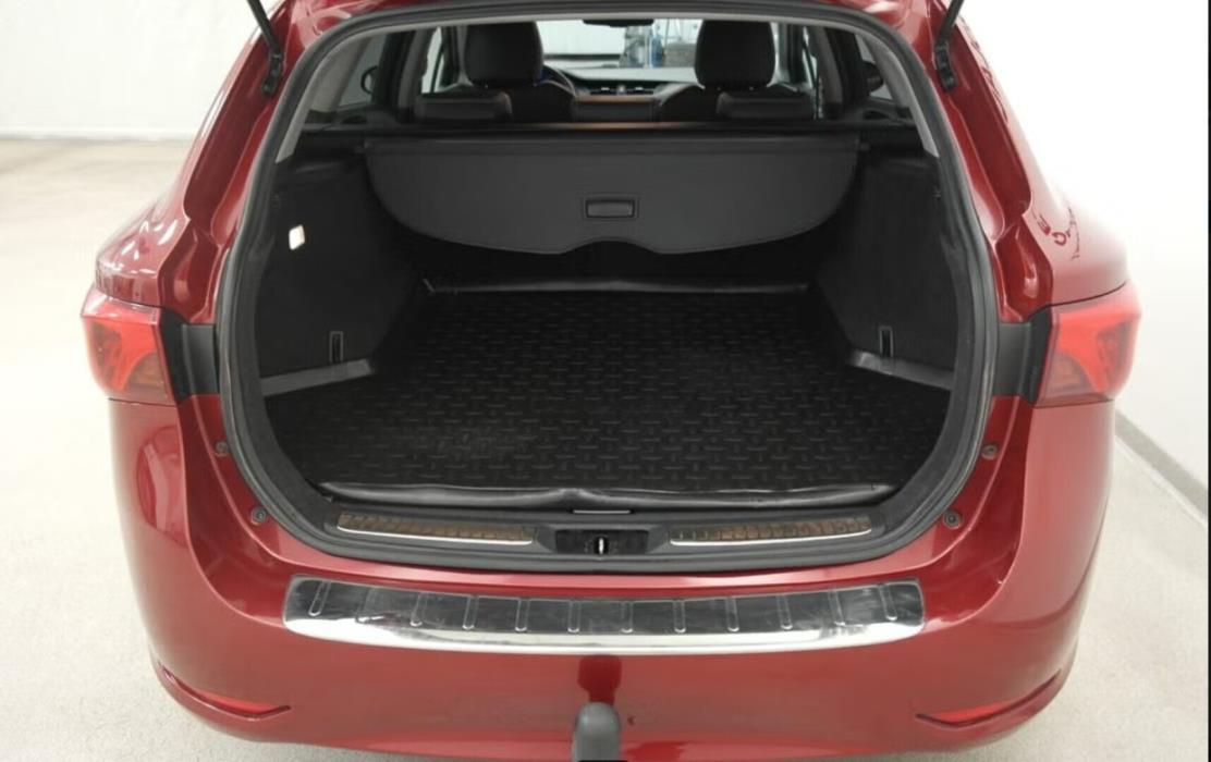 TOYOTA AVENSIS 2018