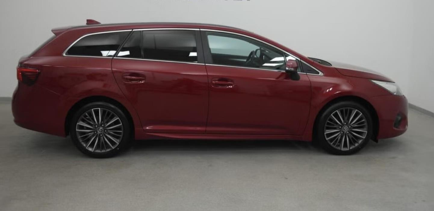 TOYOTA AVENSIS 2018