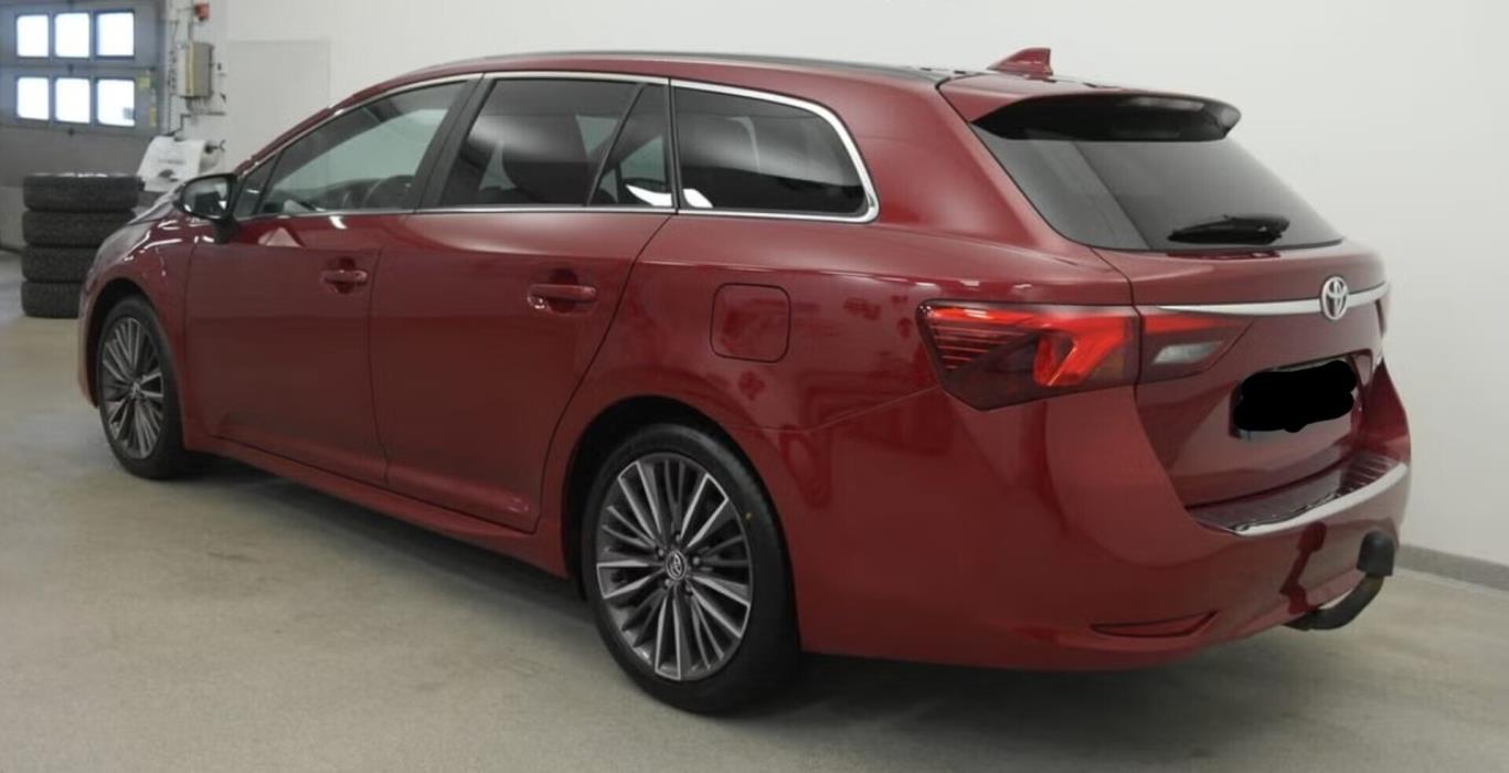 TOYOTA AVENSIS 2018