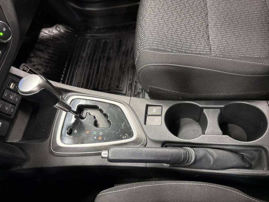 TOYOTA Auris 2015