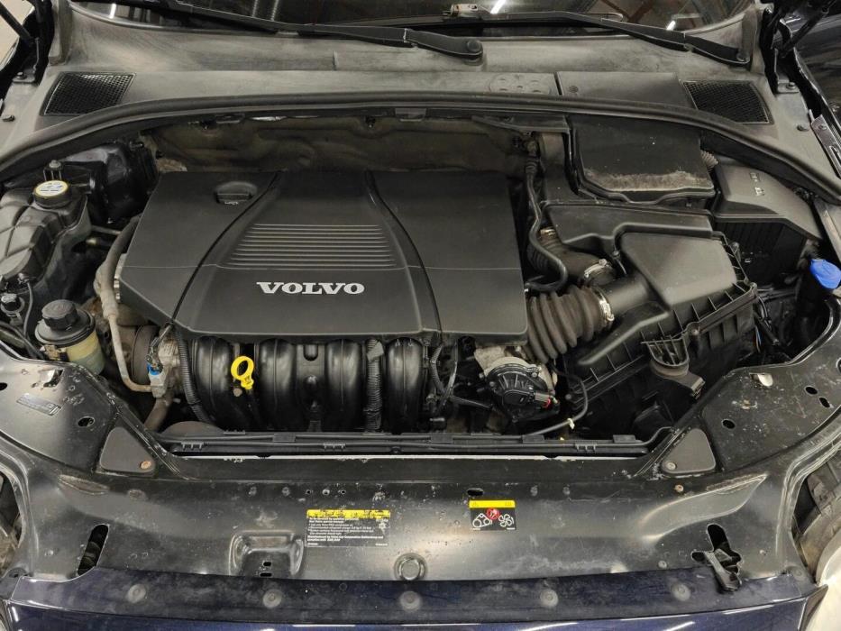 VOLVO V70 2008