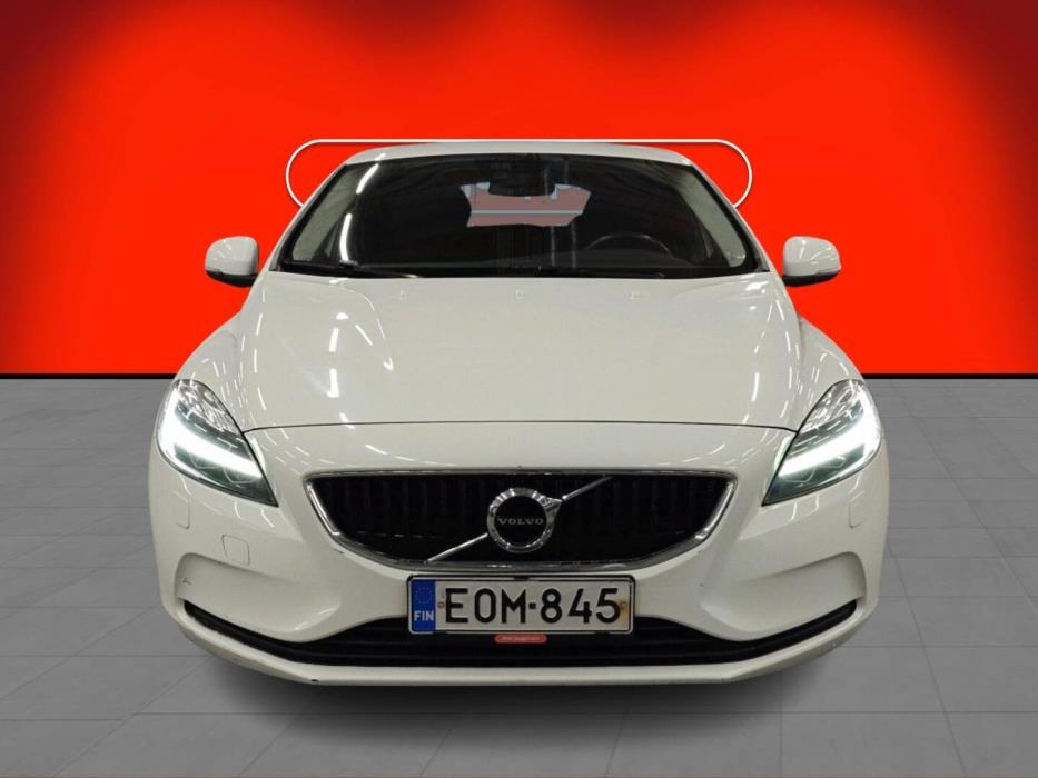 VOLVO V40 2017