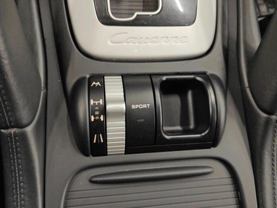 PORSCHE Cayenne 2010