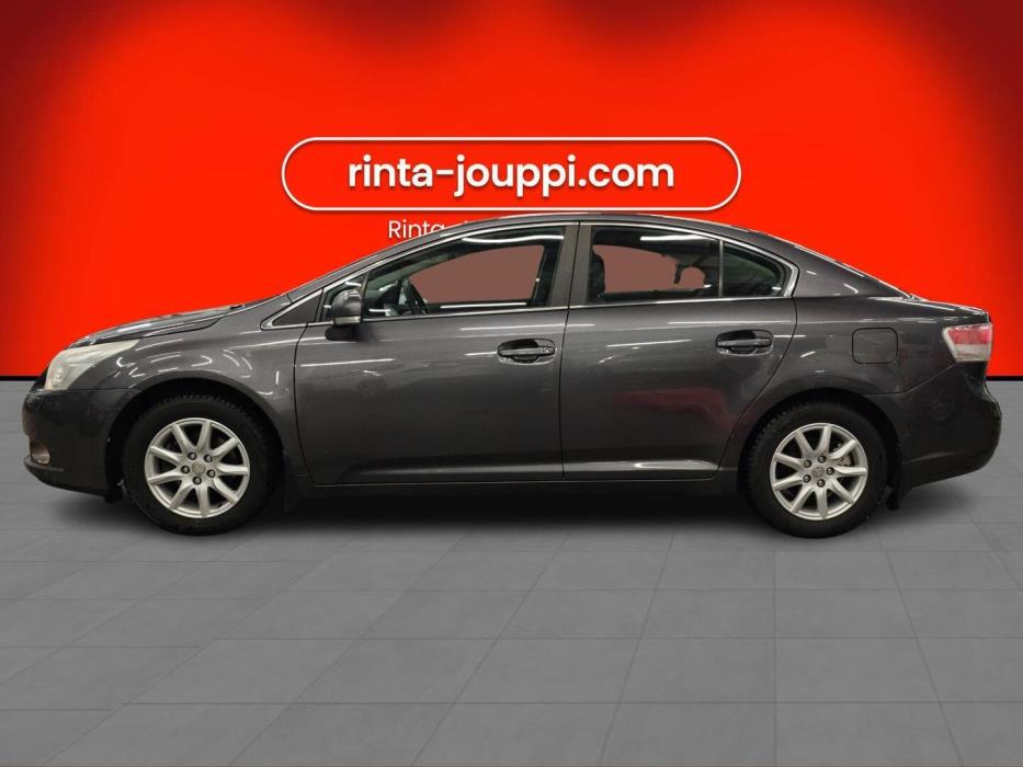 TOYOTA Avensis 2011