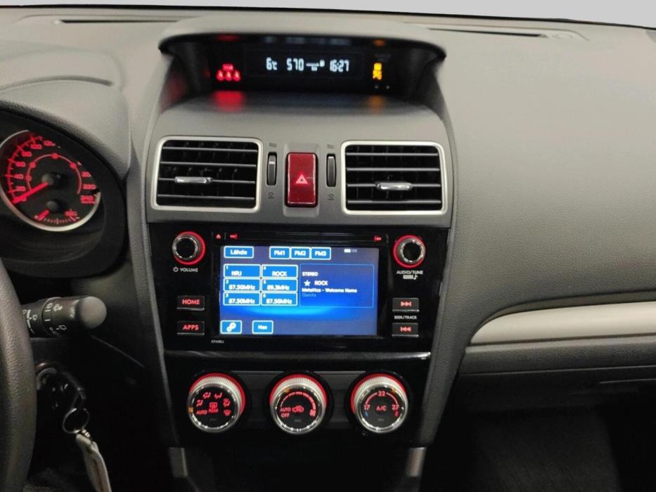 SUBARU Forester 2017