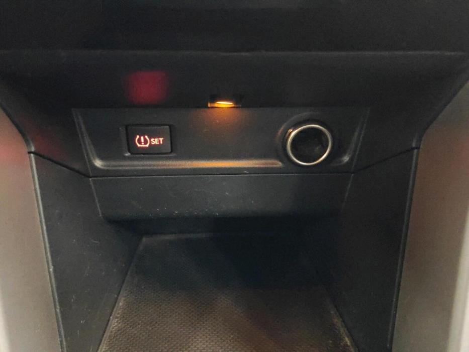 SUBARU Forester 2017