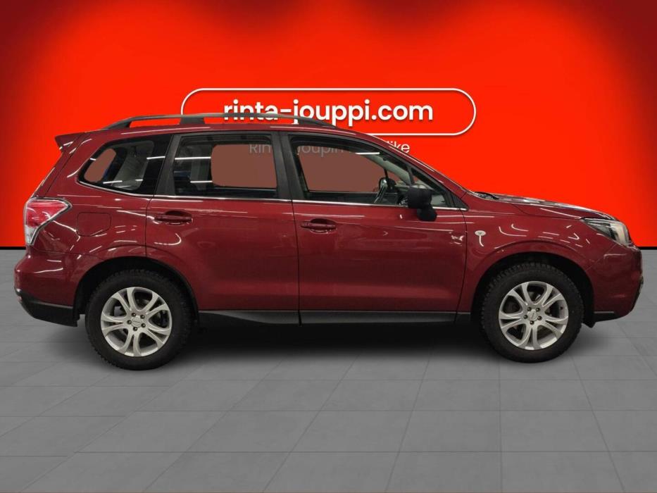 SUBARU Forester 2017