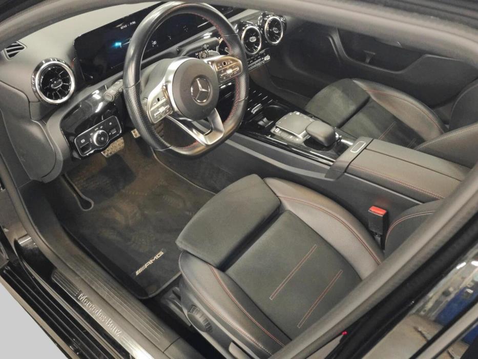 MERCEDES-BENZ A 2021