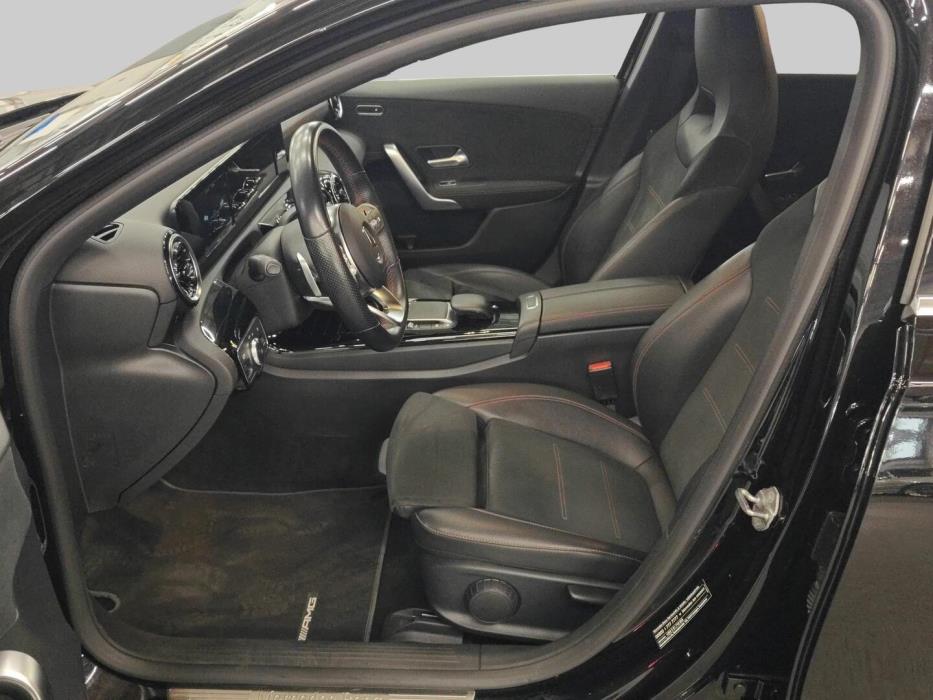 MERCEDES-BENZ A 2021