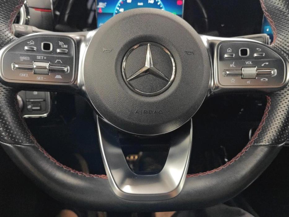 MERCEDES-BENZ A 2021