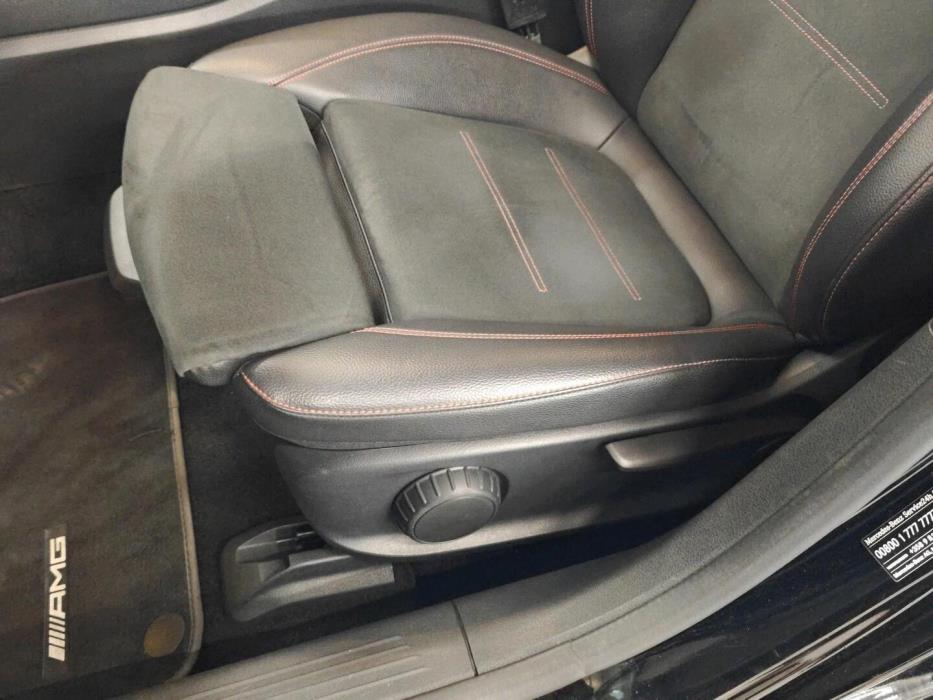 MERCEDES-BENZ A 2021