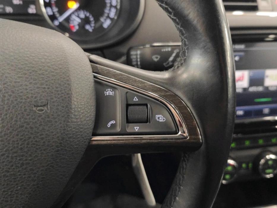 SKODA Octavia 2015