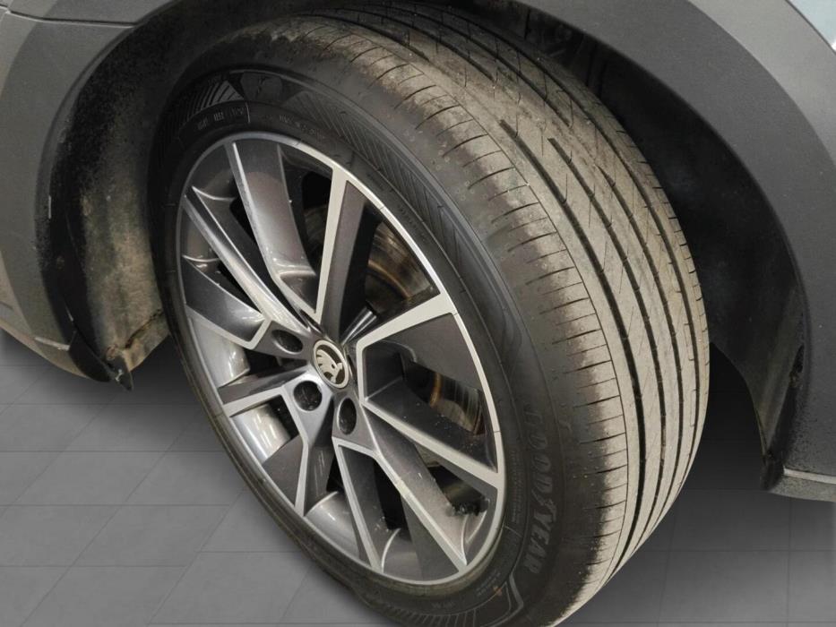 SKODA Octavia 2015