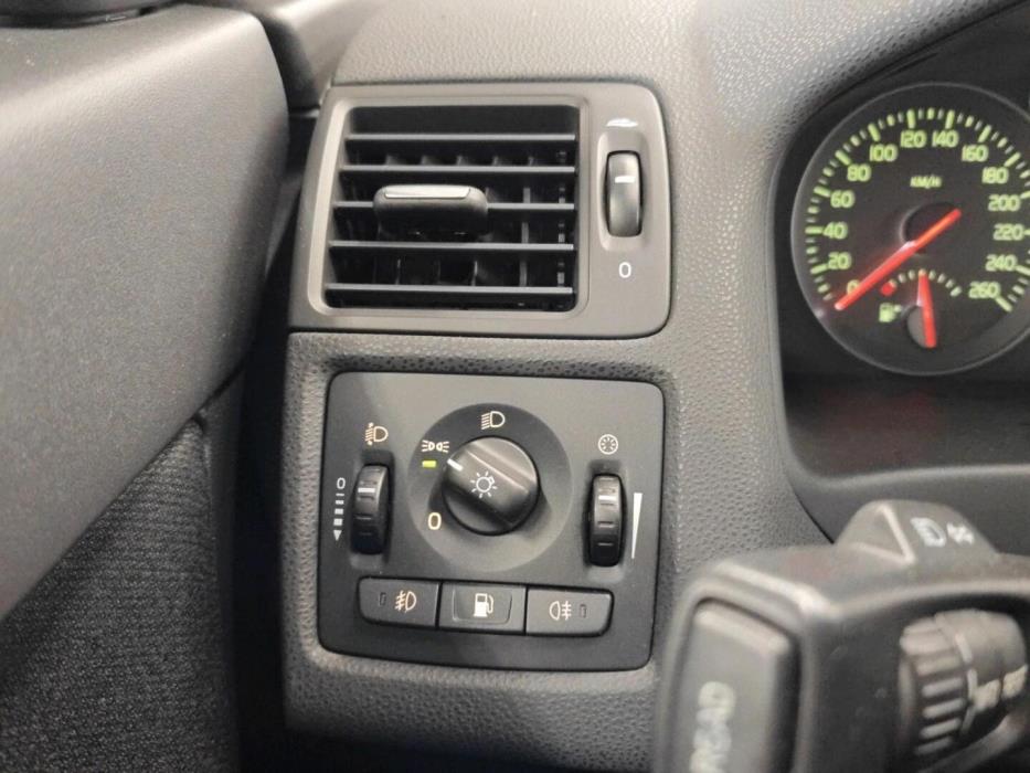VOLVO V50 2008