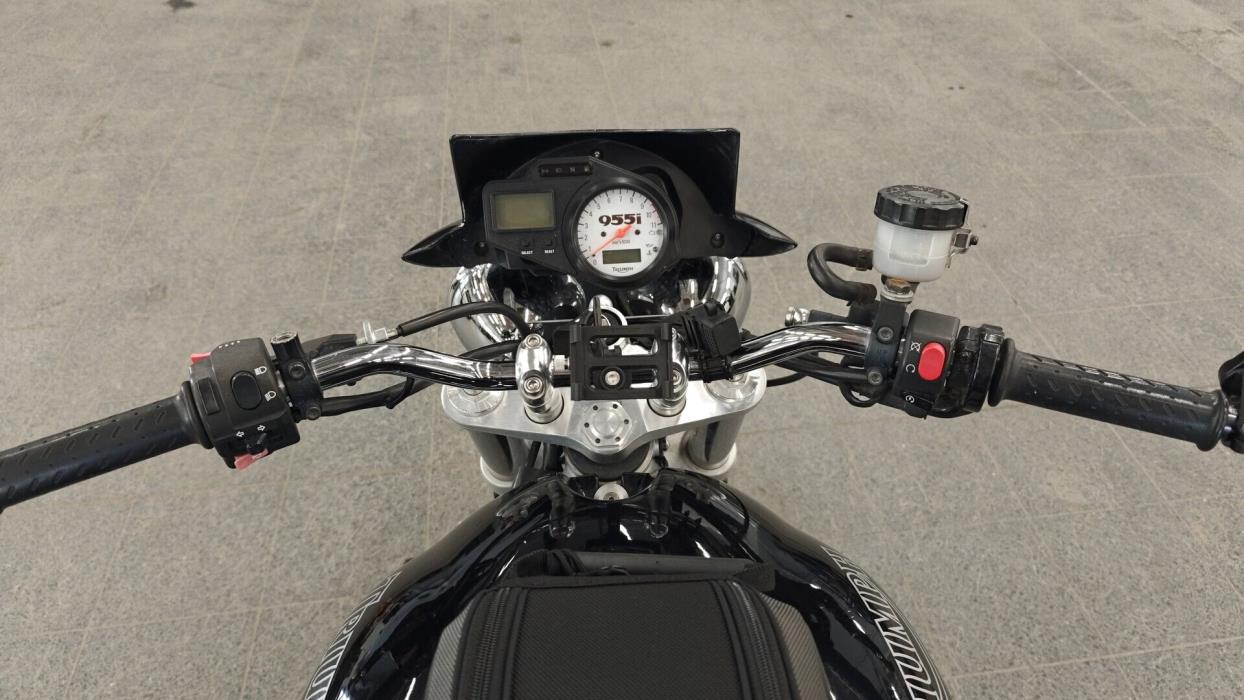 TRIUMPH SPEED TRIPLE 2005