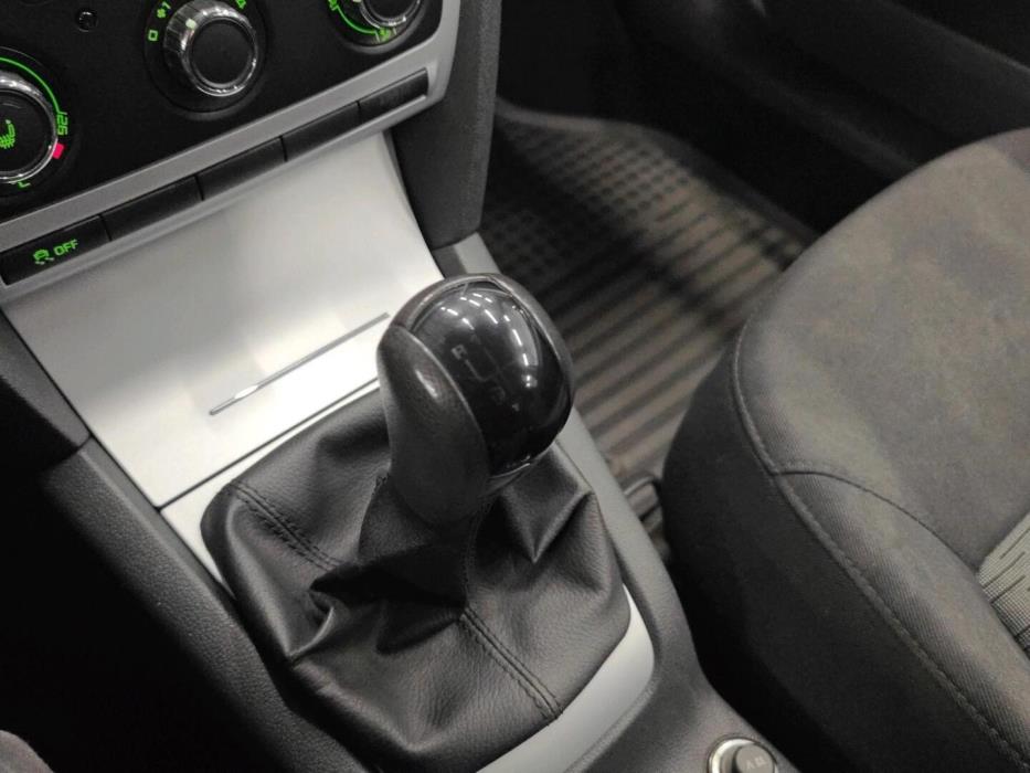 SKODA Octavia 2010