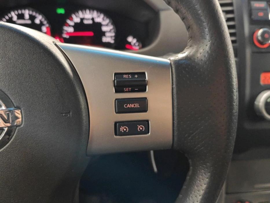 NISSAN Pathfinder 2013