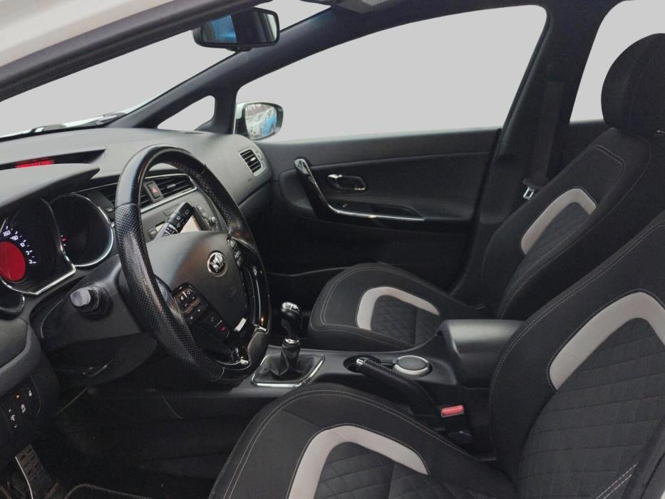 KIA cee'd 2015