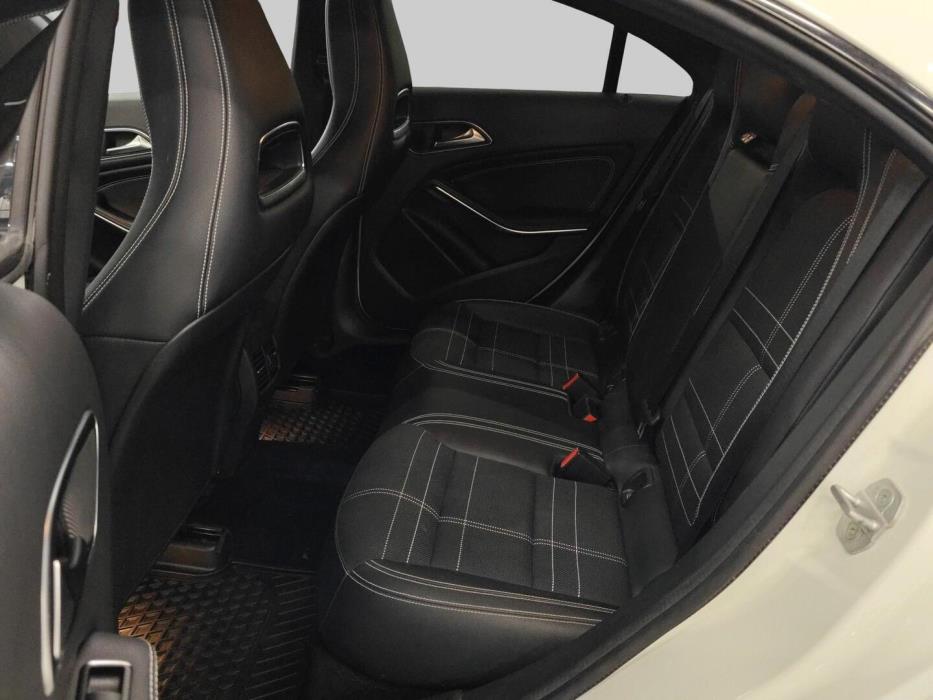 MERCEDES-BENZ CLA 2016