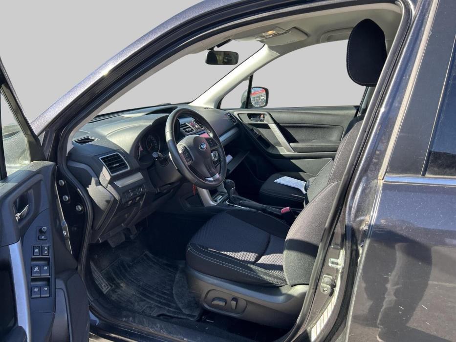 SUBARU Forester 2015