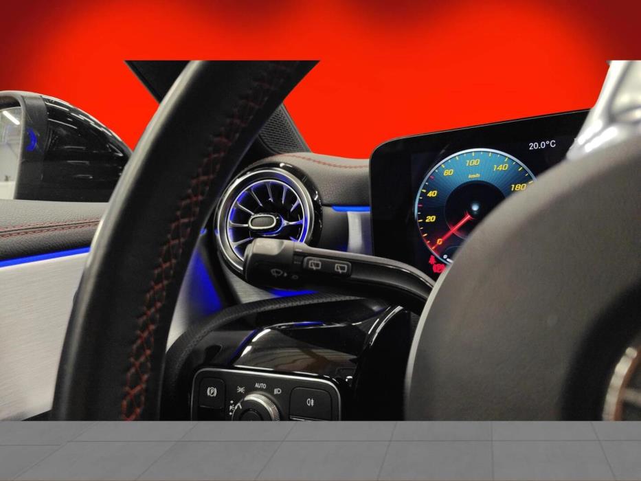 MERCEDES-BENZ CLA 2021