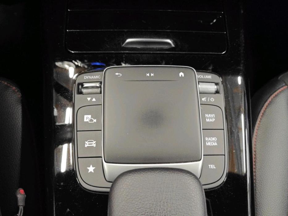 MERCEDES-BENZ CLA 2021