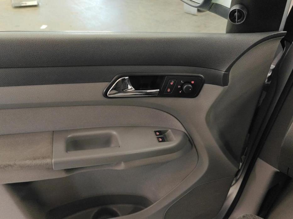 VOLKSWAGEN CADDY 2009