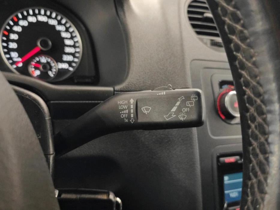 VOLKSWAGEN Caddy Maxi 2015