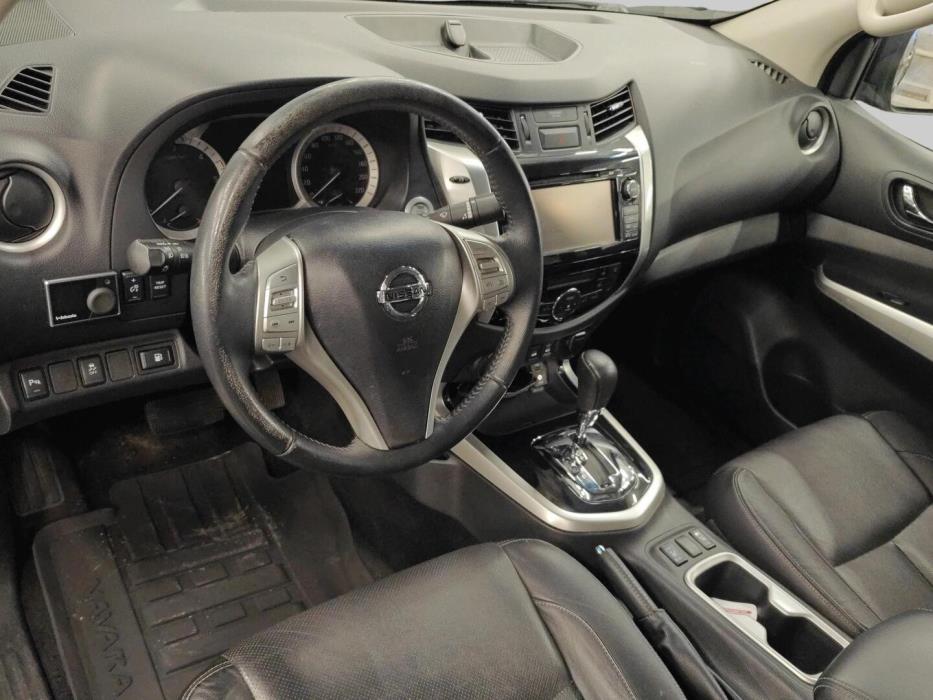 NISSAN Navara 2017