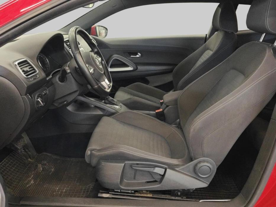 VOLKSWAGEN Scirocco 2010