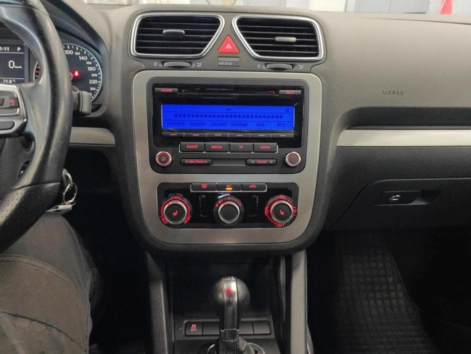 VOLKSWAGEN Scirocco 2010