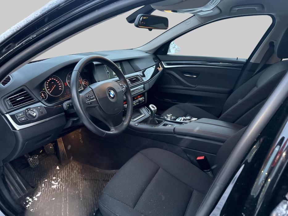 BMW 520 2011