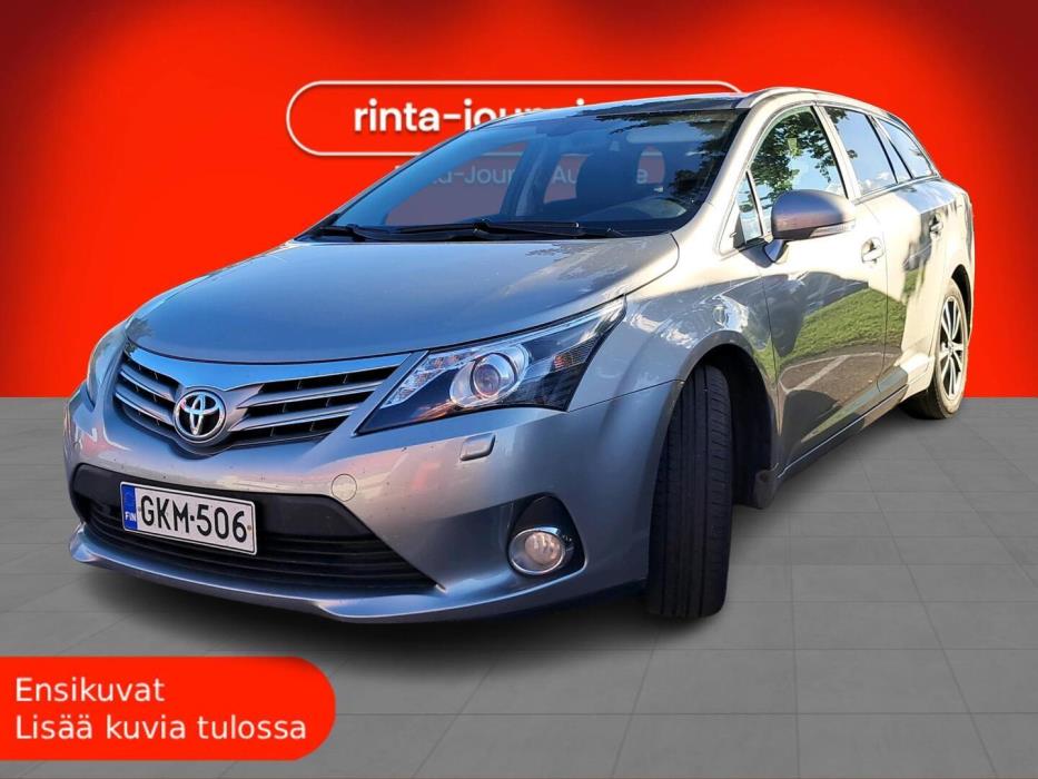 TOYOTA Avensis 2012