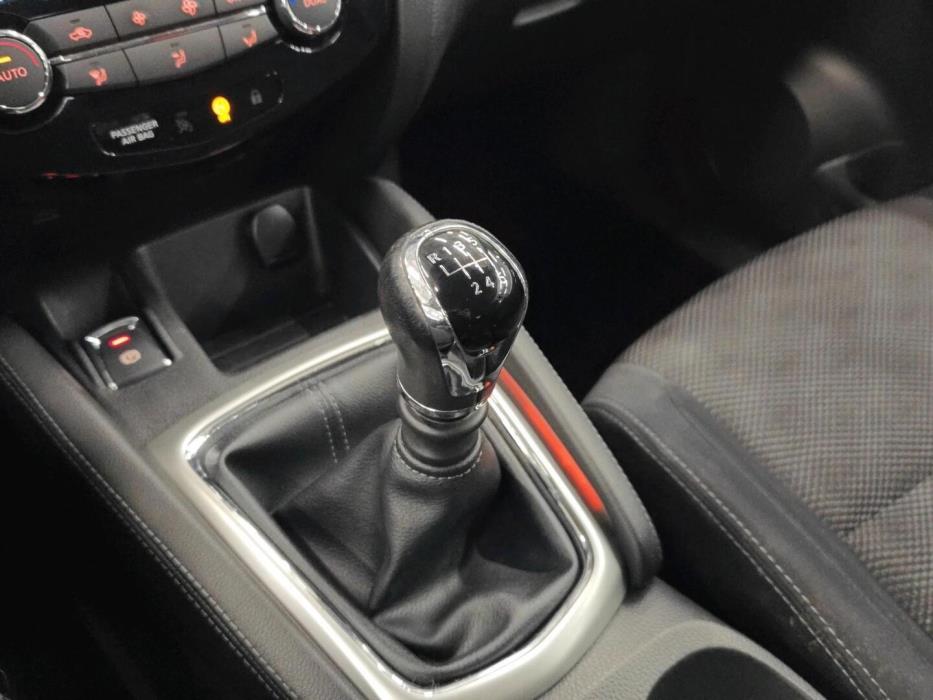 NISSAN Qashqai 2016