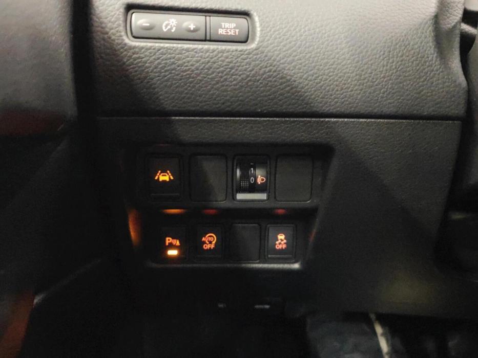 NISSAN Qashqai 2016