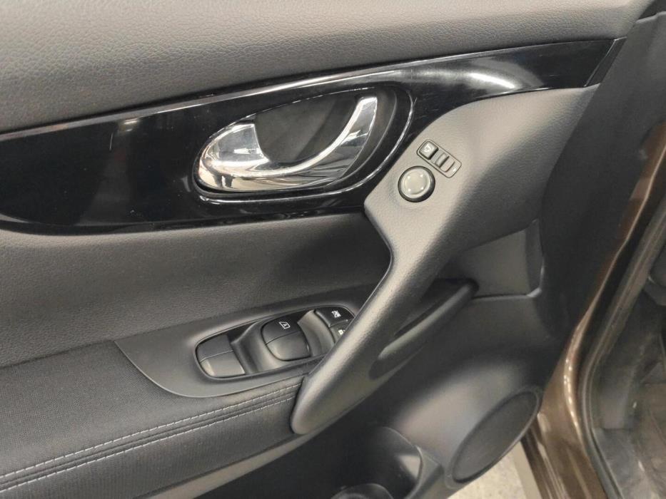 NISSAN Qashqai 2016