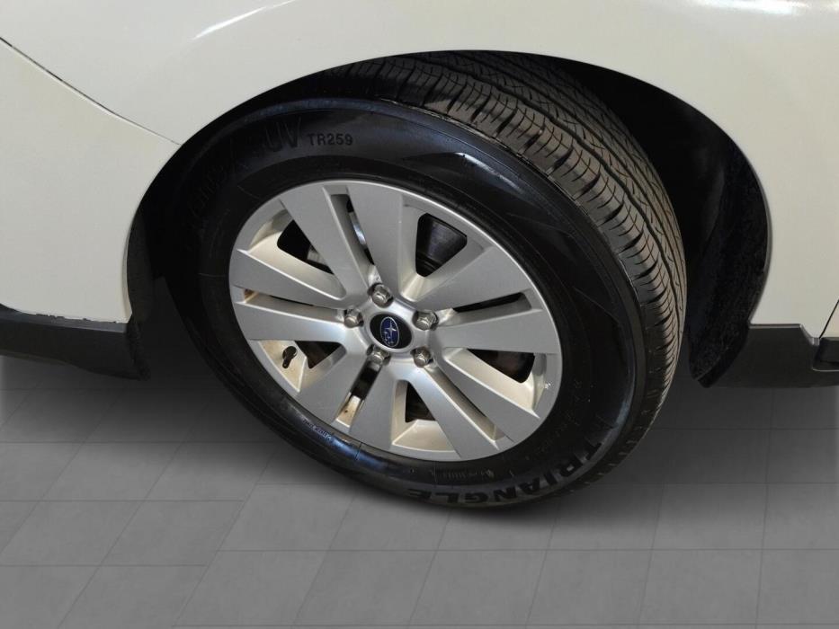 SUBARU Outback 2015