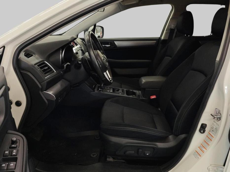 SUBARU Outback 2015