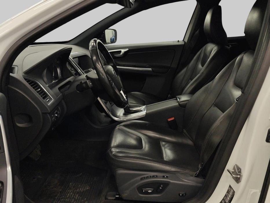VOLVO XC60 2016