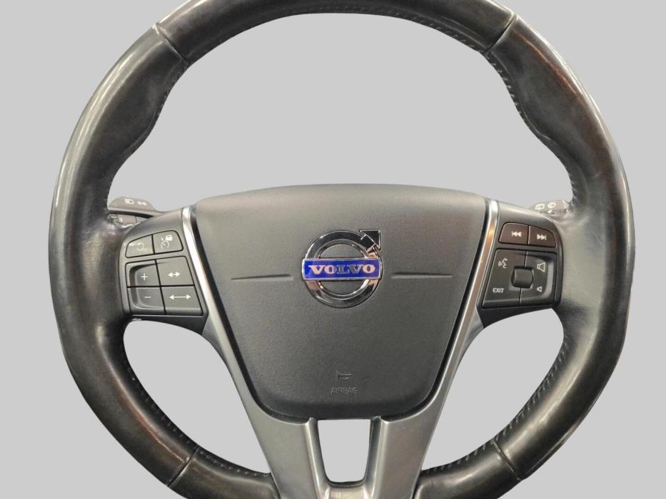VOLVO XC60 2016