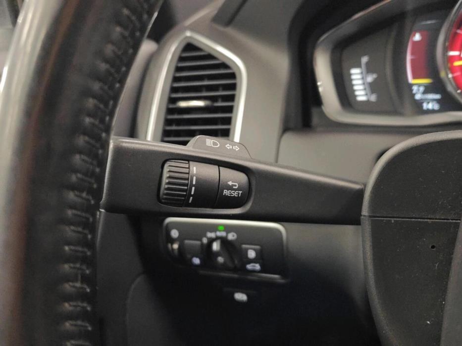 VOLVO XC60 2016