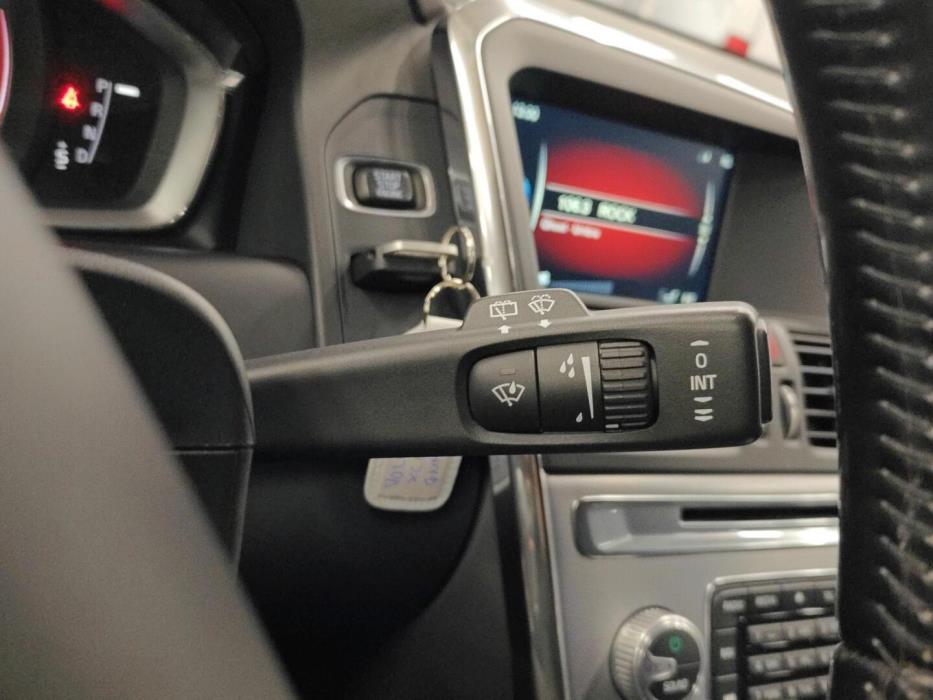 VOLVO XC60 2016