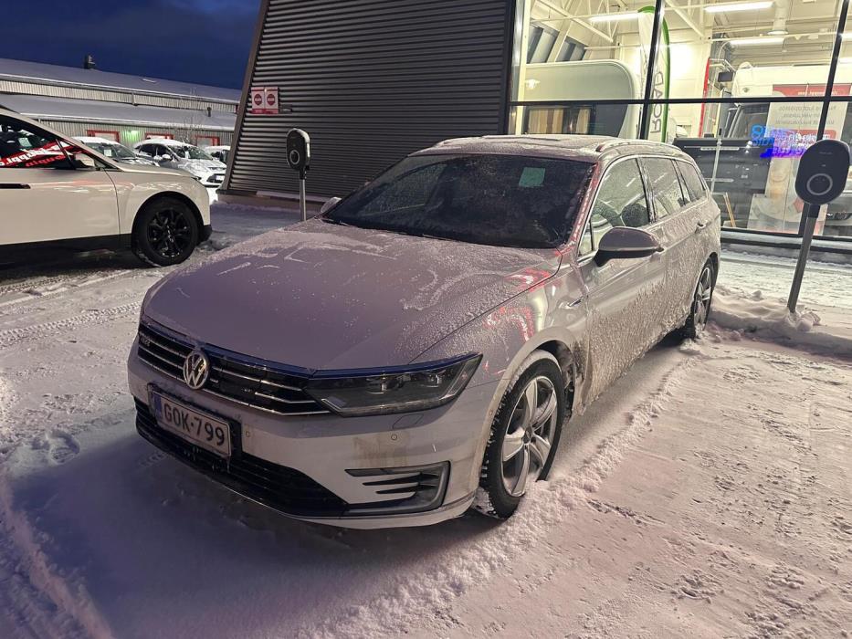 VOLKSWAGEN Passat 2017
